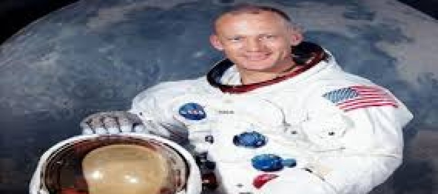 Aldrin Buzz”s life story, the second man who landed over the Moon.