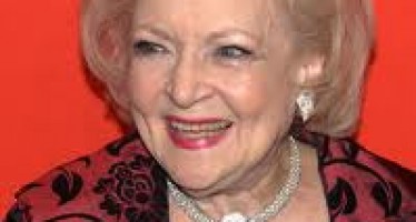 Betty White,s life story, as a Tv actress,comedian and writer.