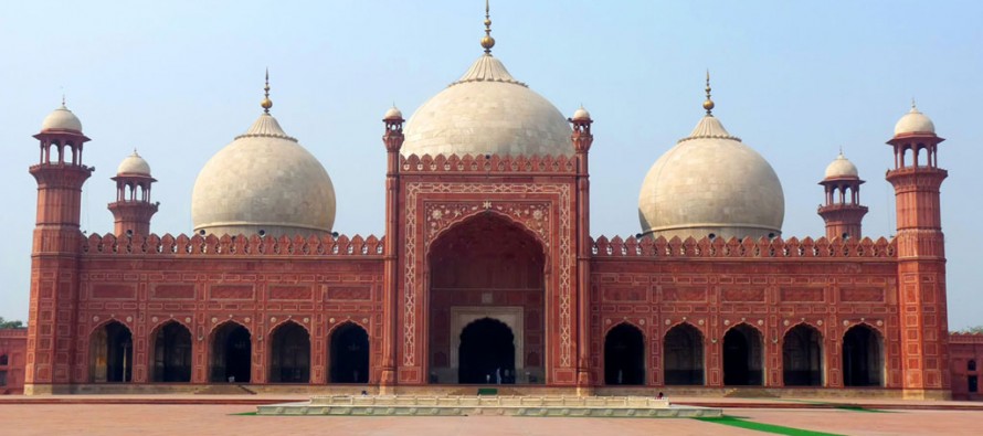 Badshahi Mosque -The Historical Place