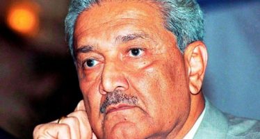 DR. ABDUL QADEER KHAN (ATOMIC SCIENTIST)!